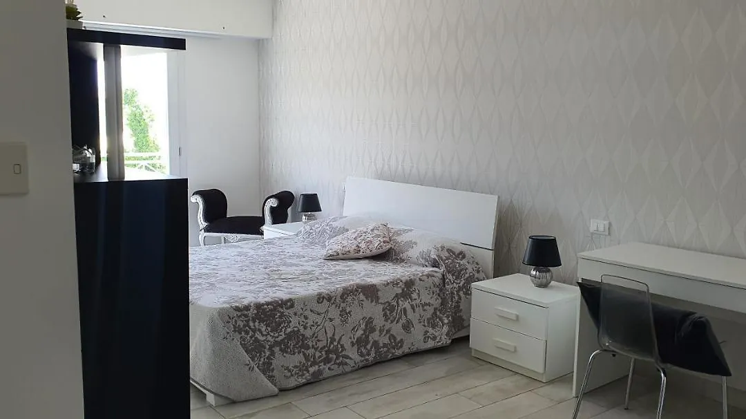 Alhena Room-1