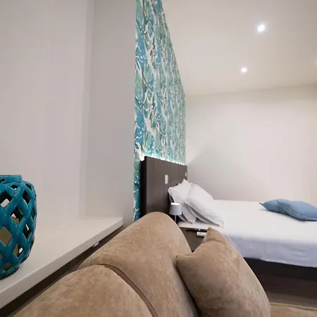 Numisia Guest House-2